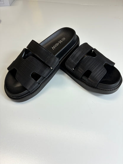 Pink Cutout Slide Sandals FAX-25KIDS